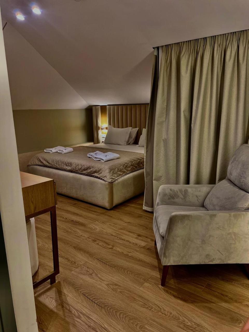 Vila Koja Boutique Hotel Tiranë Luaran gambar